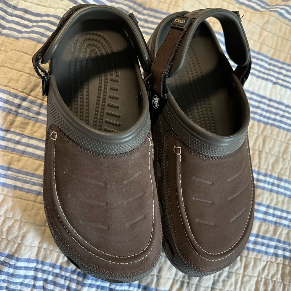 CROCS Brown Sandals with Ventilation and Comfort
